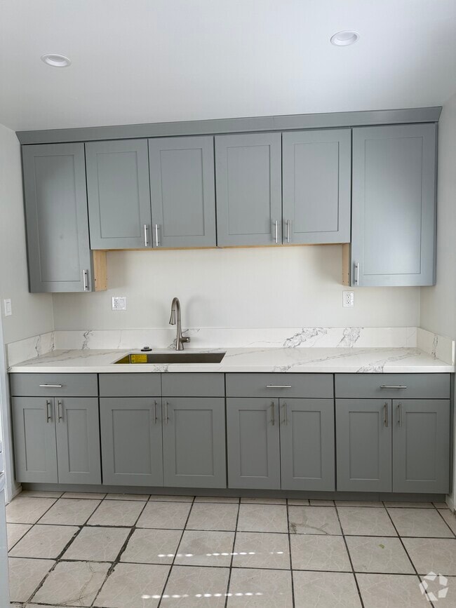Building Photo - 141 Marguerita Ave