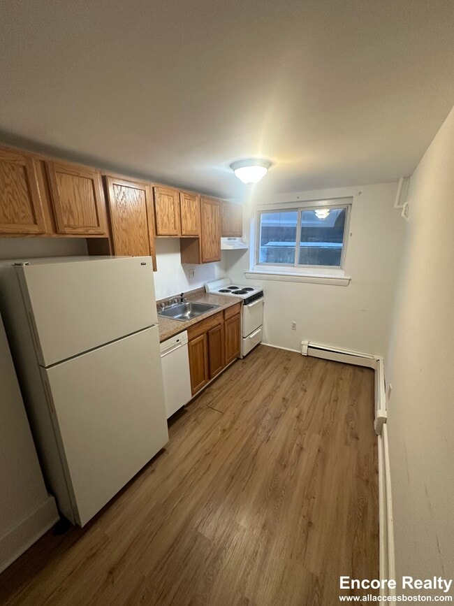 Building Photo - 63 Selkirk Rd