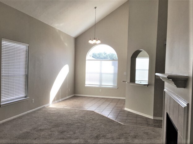 Building Photo - 3927 Dogwood Bough Ln