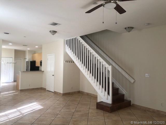 Building Photo - 4302 Vineyard Cir