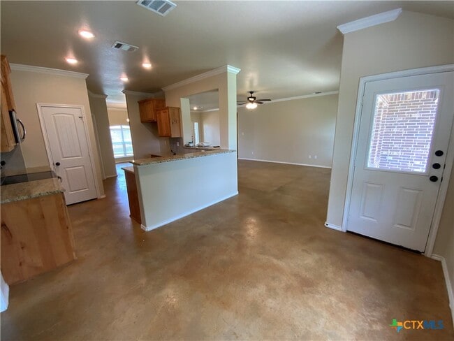 Building Photo - 1719 Fossil Trl