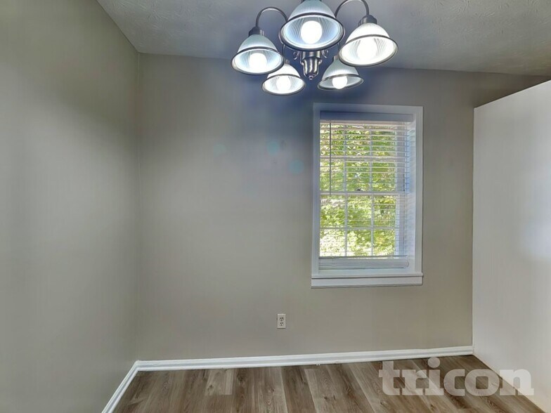 Building Photo - 1029 Peace Dr