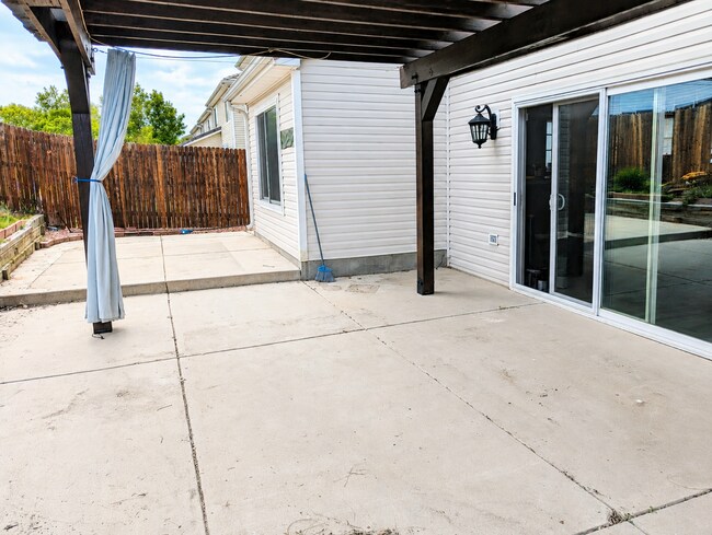 Building Photo - 3 Bedroom Home for Rent in Green Valley Ranch | Pet Friendly | Granite Counters | Near DIA