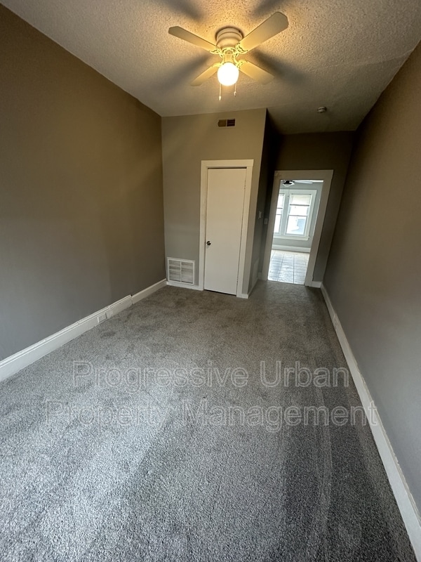 Building Photo - 4520 Bush Ave