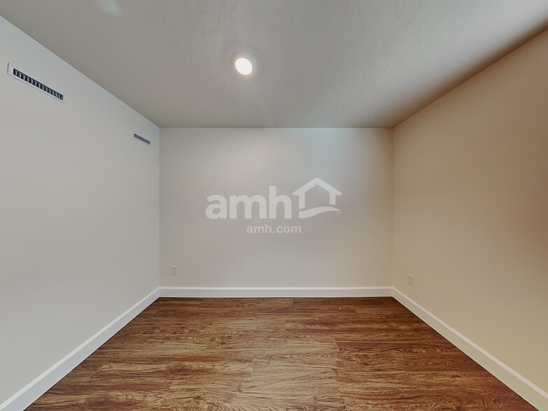 Building Photo - 5066 W White Ash Ct