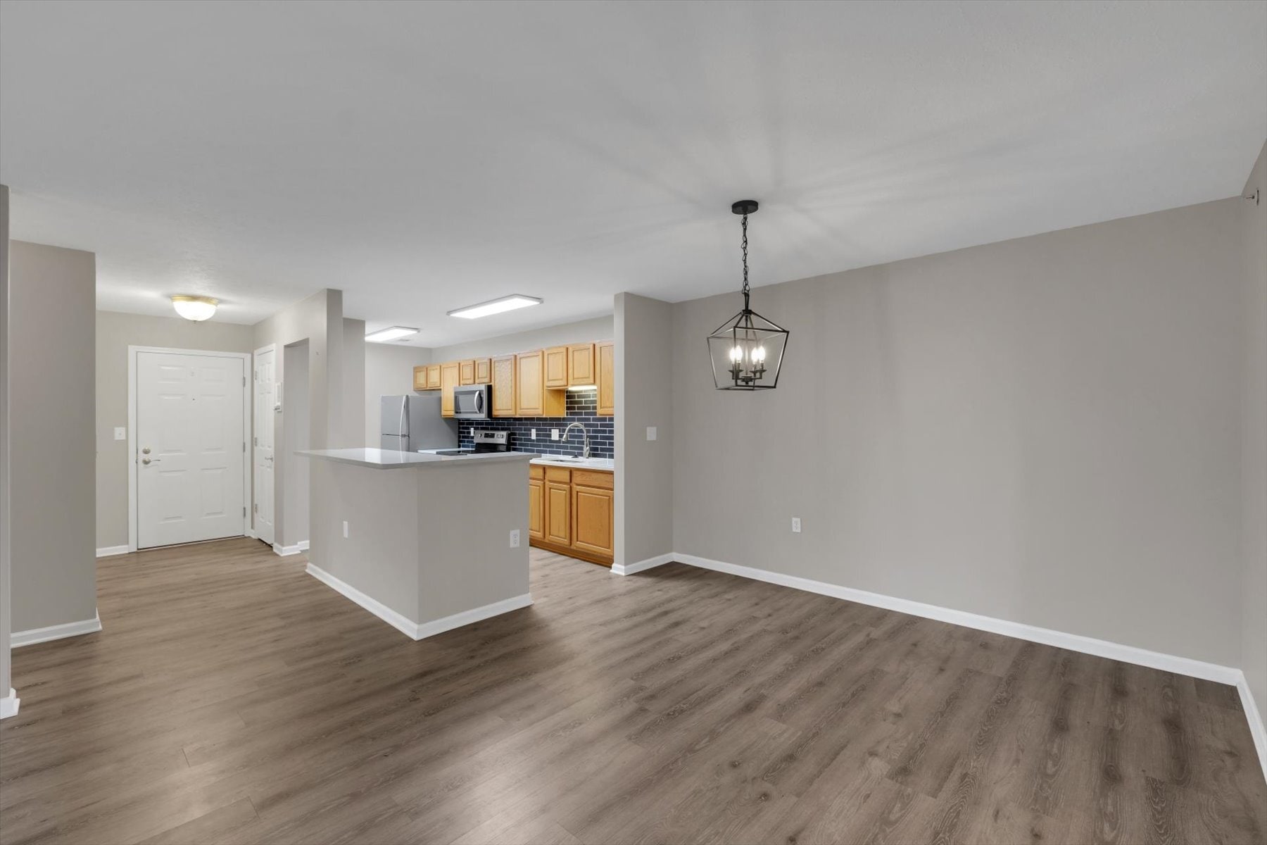 Building Photo - 6403 Shelton Cir