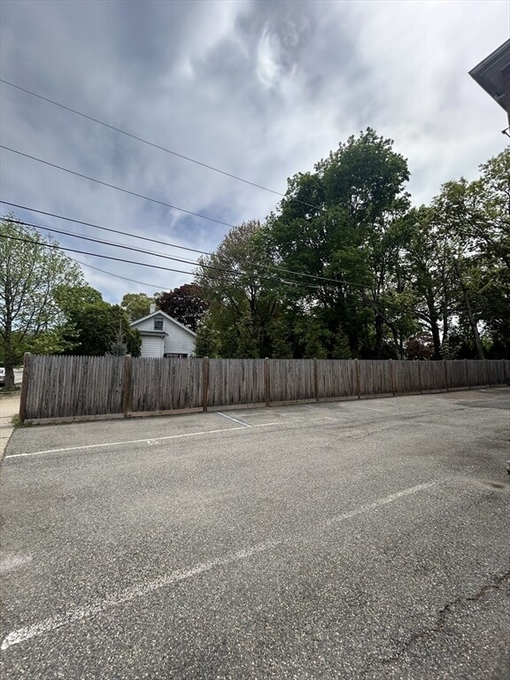 Building Photo - 777 Lagrange St