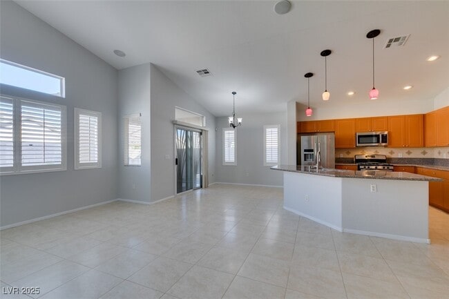 Building Photo - 7000 Point Cabrillo Ct