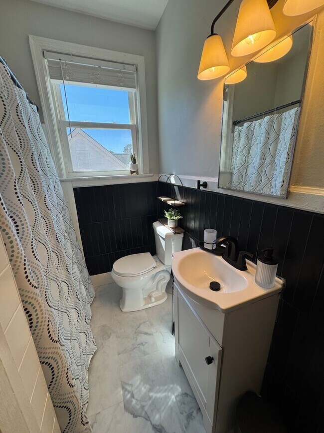 Building Photo - Pre-Leasing for the 26-27 School Year! - A...