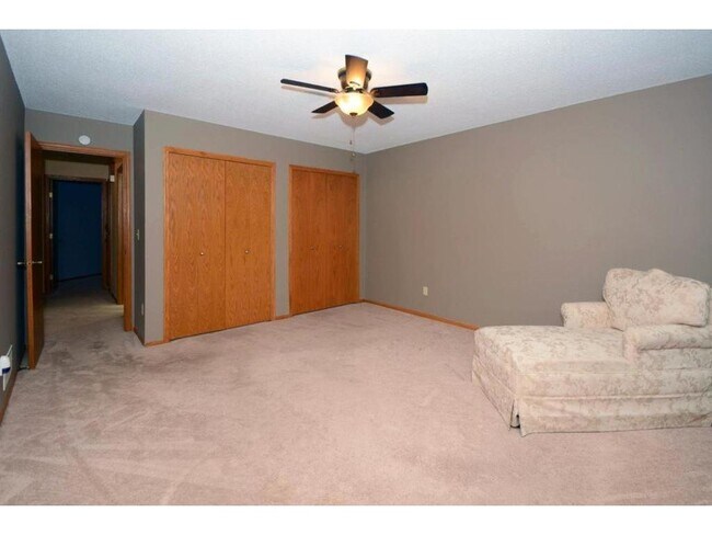 Building Photo - 5740 Willow Trail