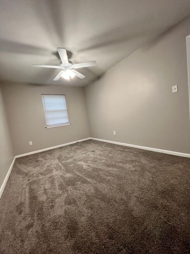Building Photo - Adorable Updated Home in Lonoke