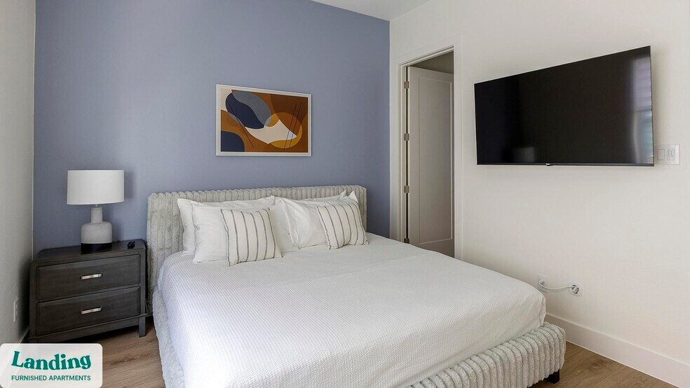 Building Photo - 2206 Arroyo Ave