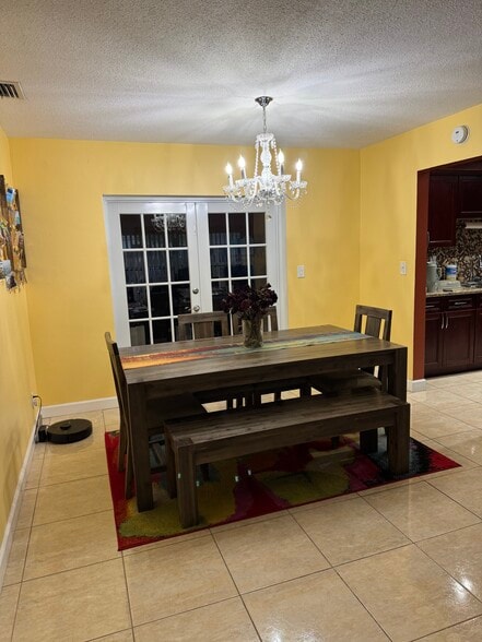 Dining Room (2) - 850 SW 50th Ter