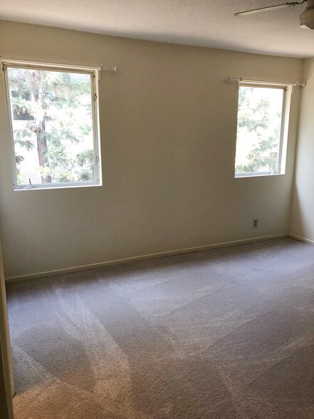 Second Bedroom - 7320 Balboa Blvd