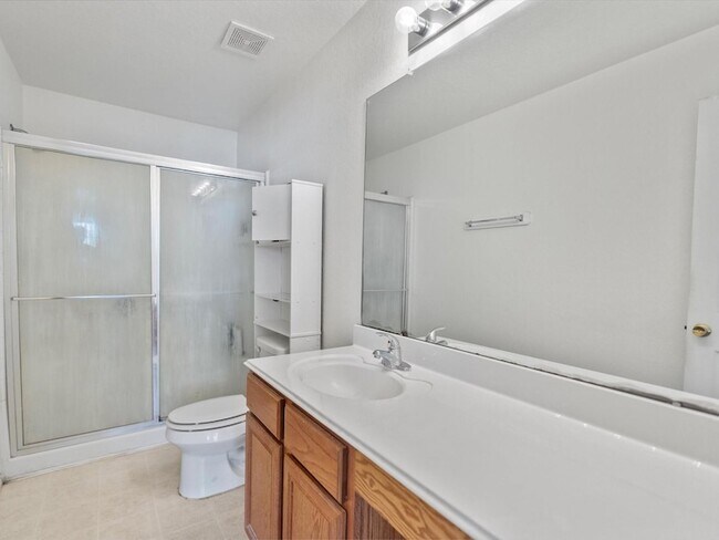 Building Photo - 5143 Roth Forest Ln