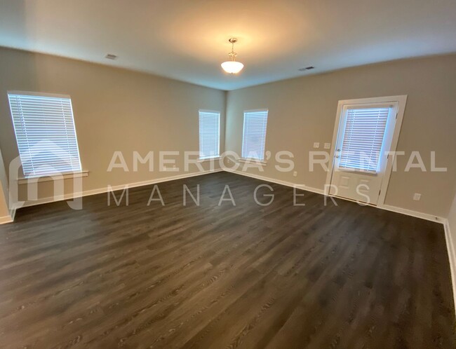 Building Photo - Home for Rent in Clanton, AL... Available ...