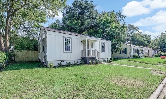 Building Photo - 2152 Mississippi Ave