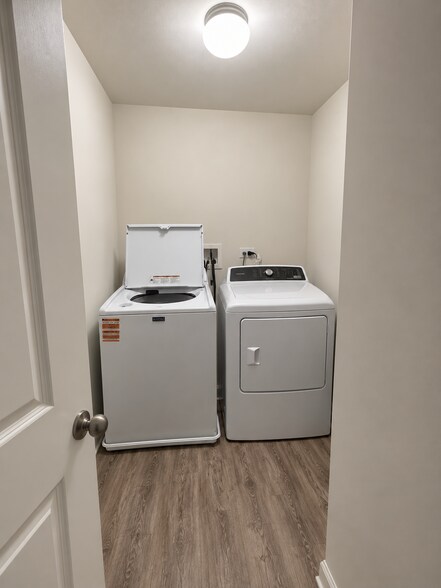 Building Photo - 651 Anchorage Ct