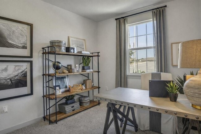 Building Photo - 10932 Defender Trl