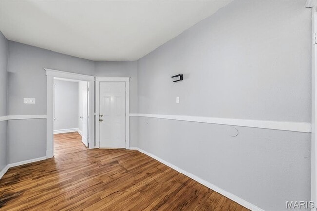 Building Photo - 4643 Evans Ave