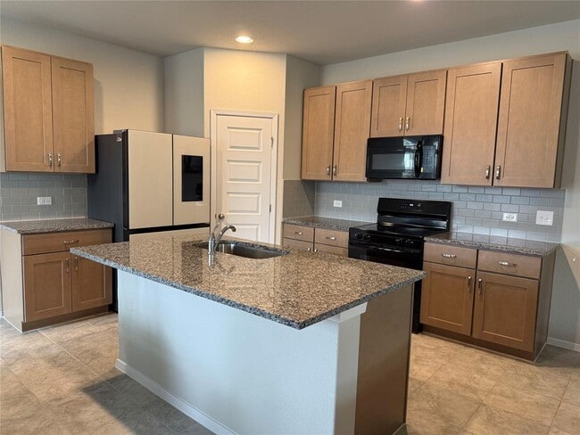 Building Photo - 2713 Paragon Fox Dr