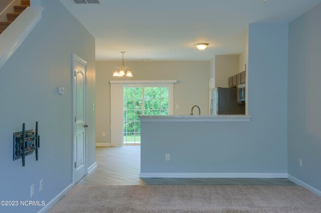 Building Photo - 142 Beacon Woods Dr