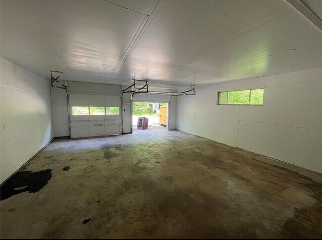 Building Photo - 7012 TX-56