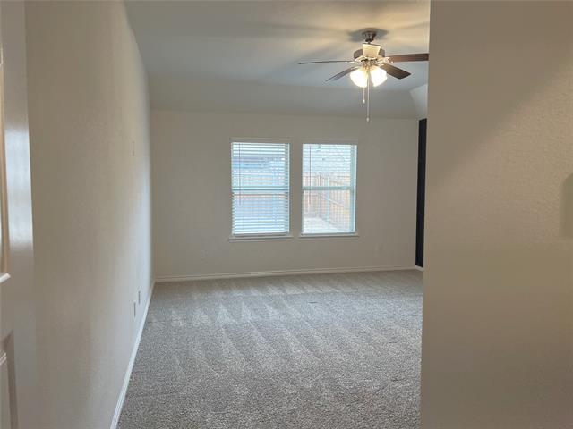 Building Photo - 812 Goldenrod Ln