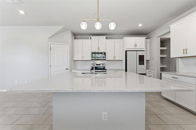 Building Photo - 2587 Everglade Way
