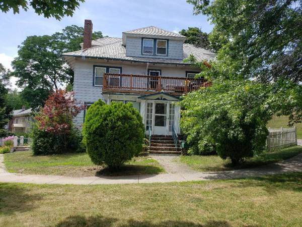 Primary Photo - 233-235 Commonwealth Ave