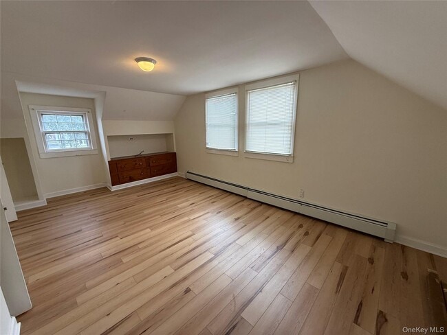 Building Photo - 4 St Marks Pl