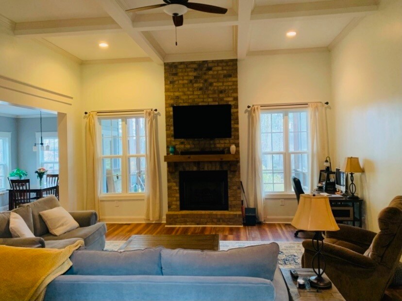 Building Photo - 712 Rookery Ln