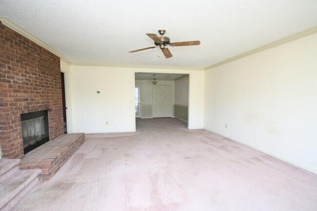 Building Photo - 134 Michli Rd