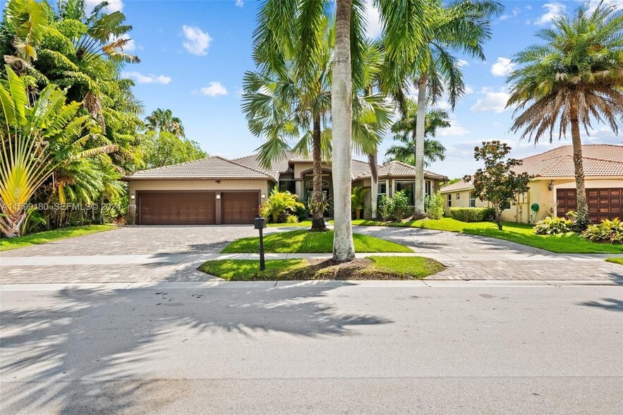 Building Photo - 2498 Eagle Run Dr