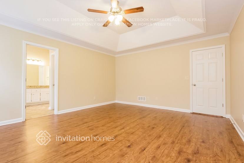 Building Photo - 2050 Deer Creek Trail
