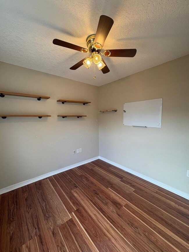 Building Photo - 2864 Shoffner Ave