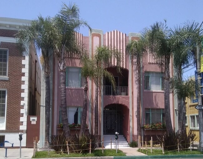 Building Photo - 521