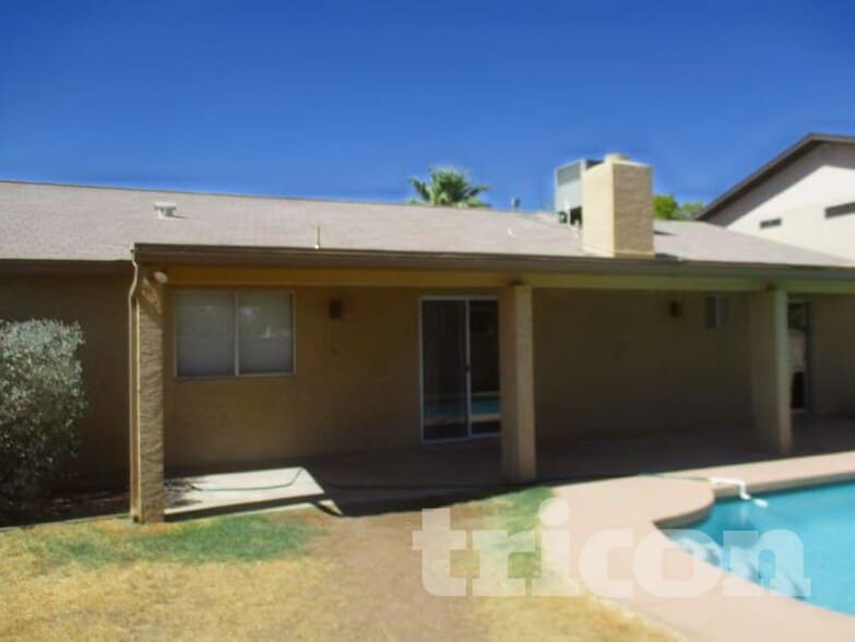 Building Photo - 4323 W Poinsettia Dr