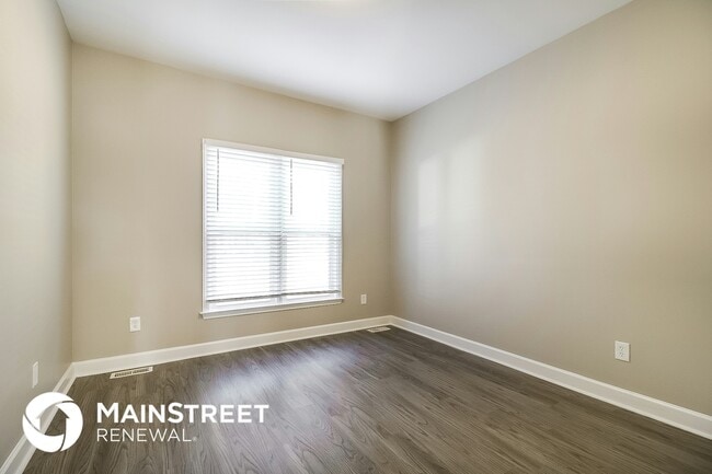 Building Photo - 140 Susan Dr