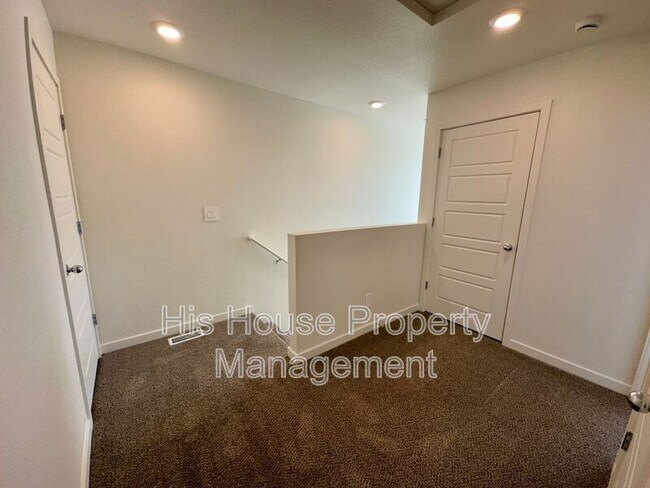 Building Photo - 3905 Congaree Way