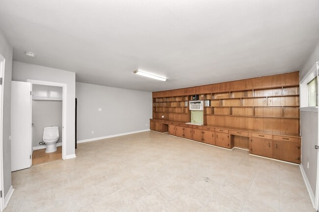 Building Photo - 10206 Catlett Ln