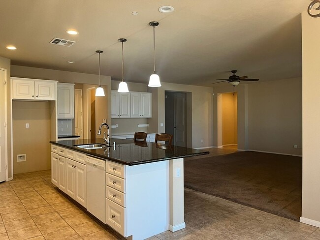 Building Photo - 3 bedroom 2 bathroom Home available in 55+...