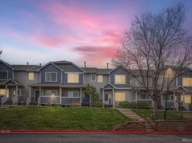 Building Photo - 19213 E Idaho Dr