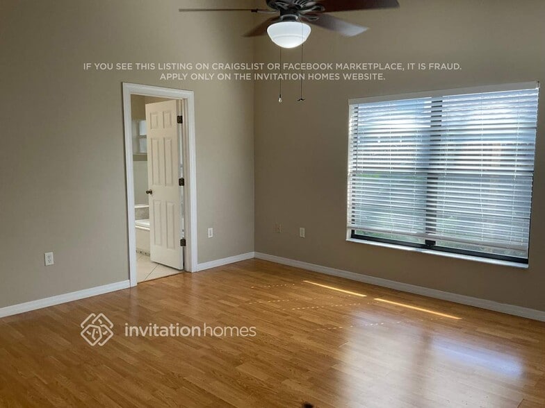 Building Photo - 8041 56th Ct E
