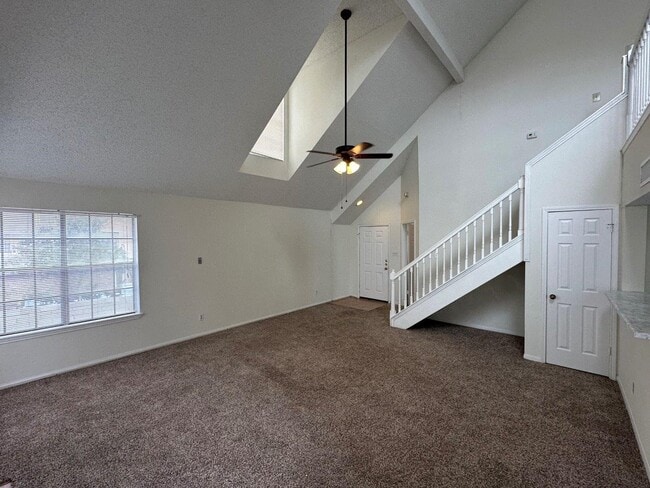 Building Photo - 2300 Old Spanish Trl