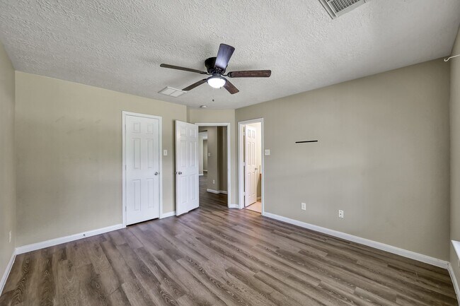 Building Photo - 3626 Garrison Run Dr