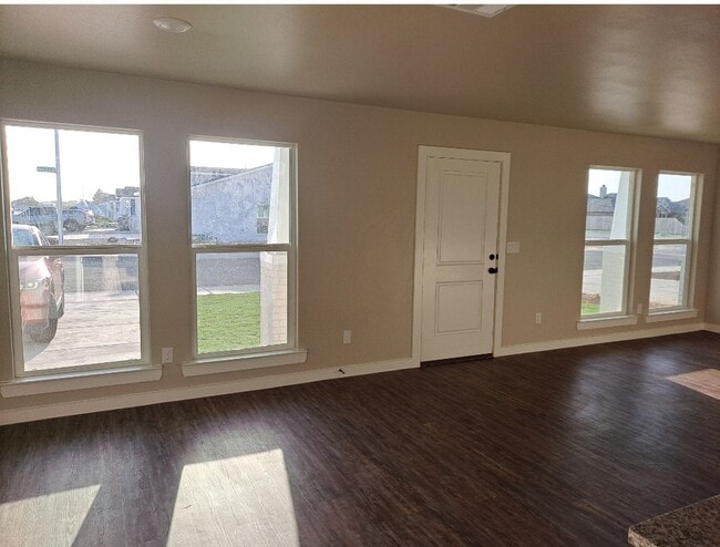 Building Photo - 3403 Venita Ave