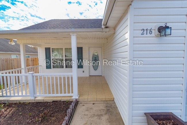 Building Photo - 216 Periwinkle Way