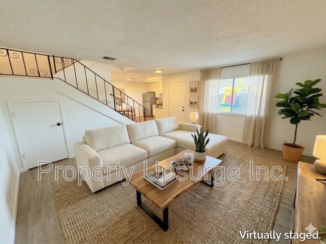 Building Photo - 1825 Roanoke Ave