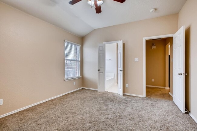 Building Photo - Charming one story home!